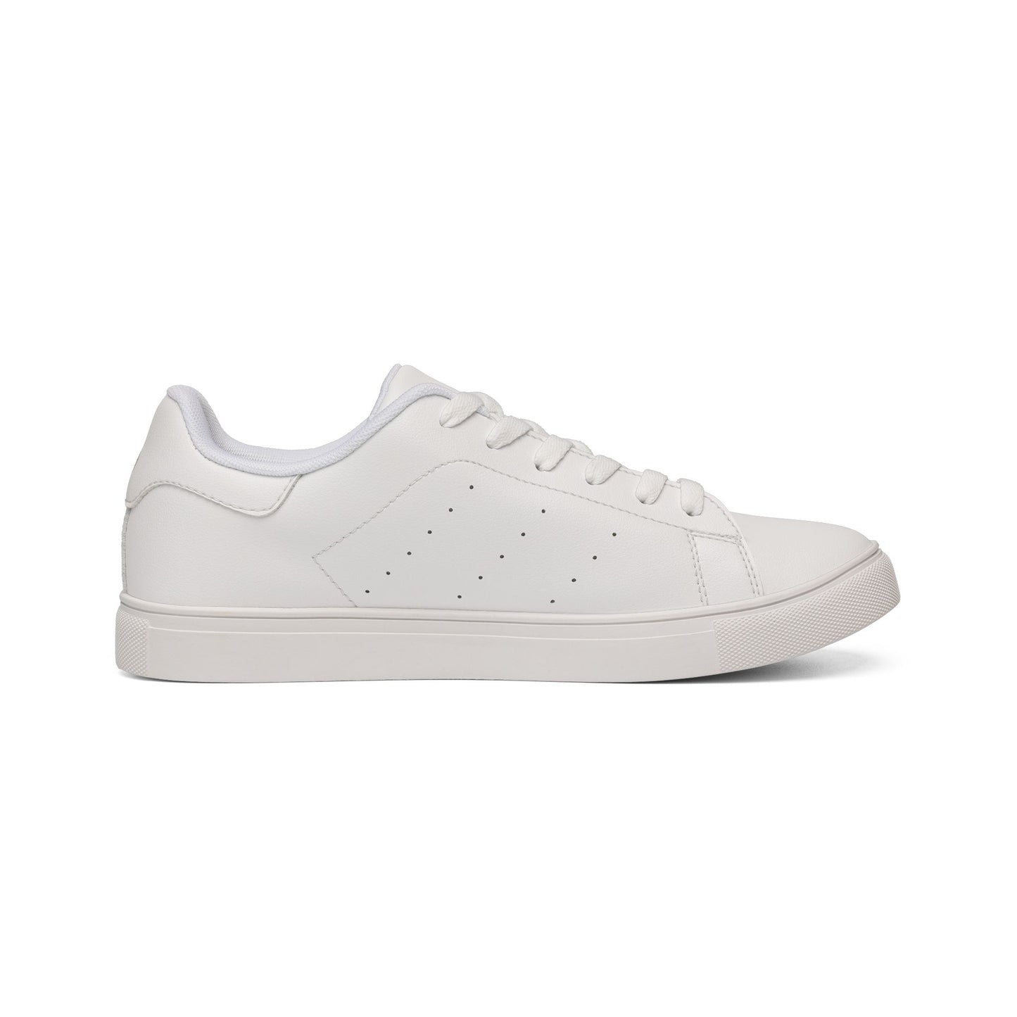 White EssenceInnoCreate sneaker on a white background