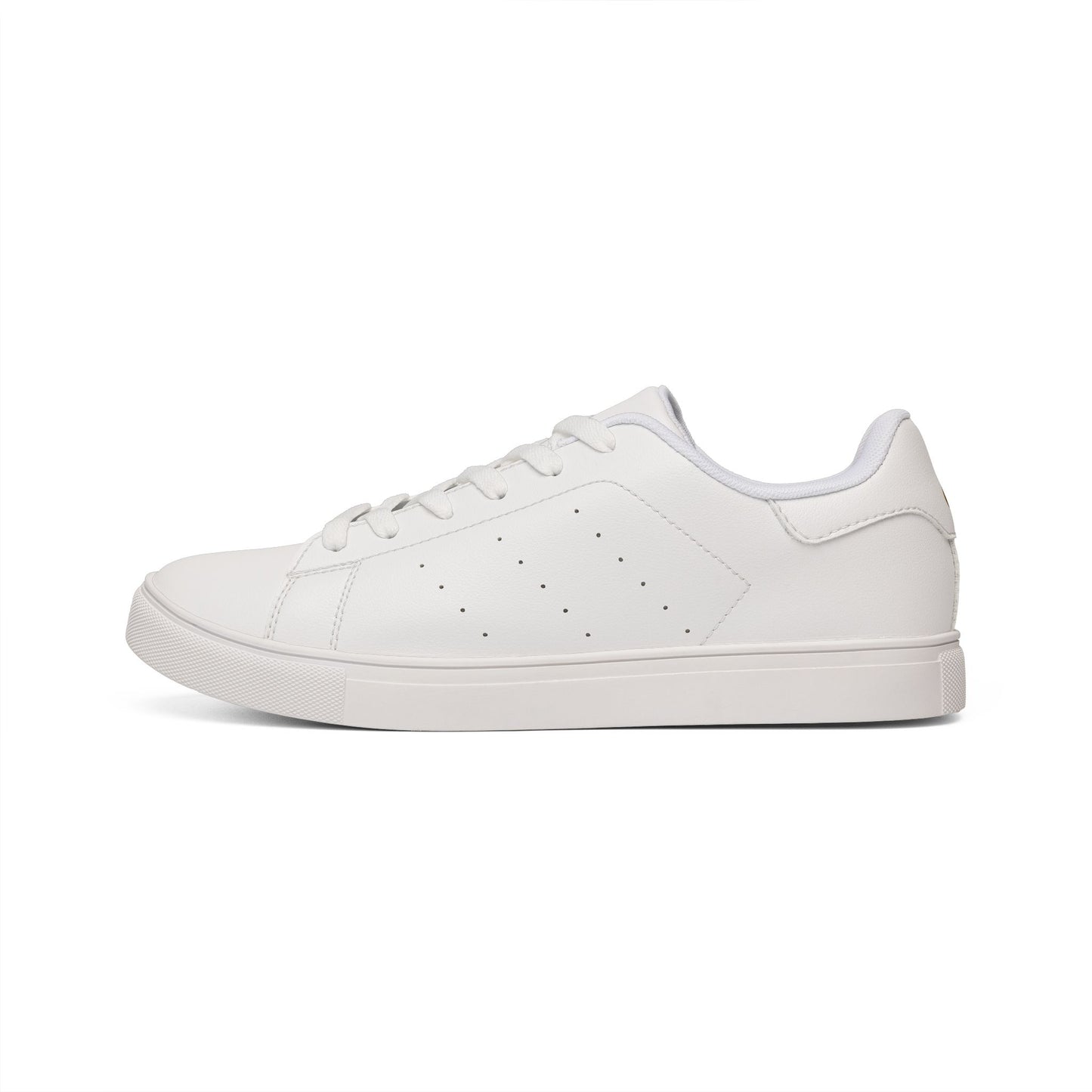 White EssenceInnoCreate shoes on a white background
