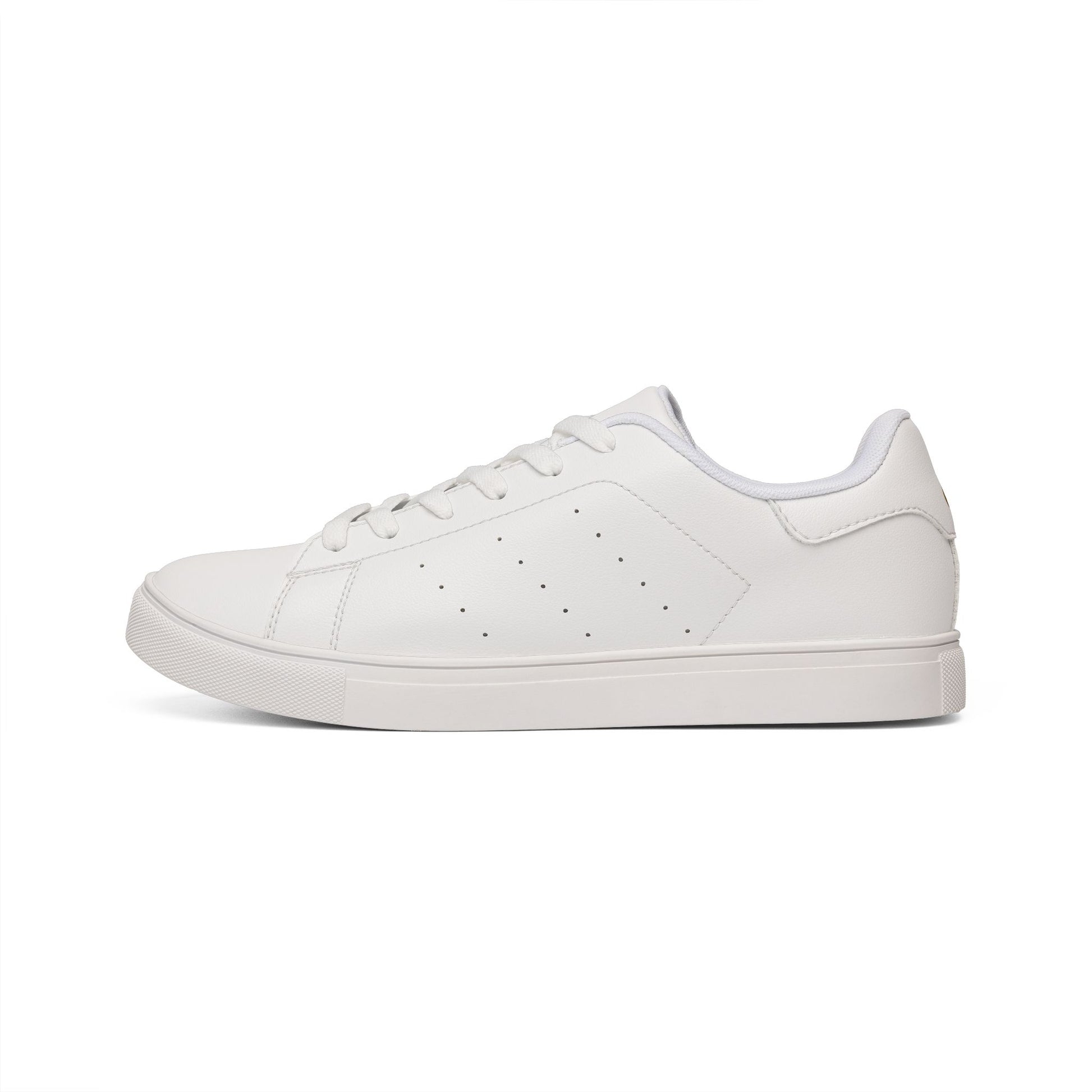 White EssenceInnoCreate shoes on a white background