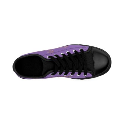 LowTop Sneakers Light Purple | EssenceInnoCreate Streetwear - Image 3